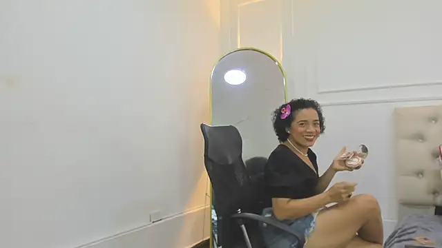 charlotte dante212 online show from January 2026 04:17:01 AM