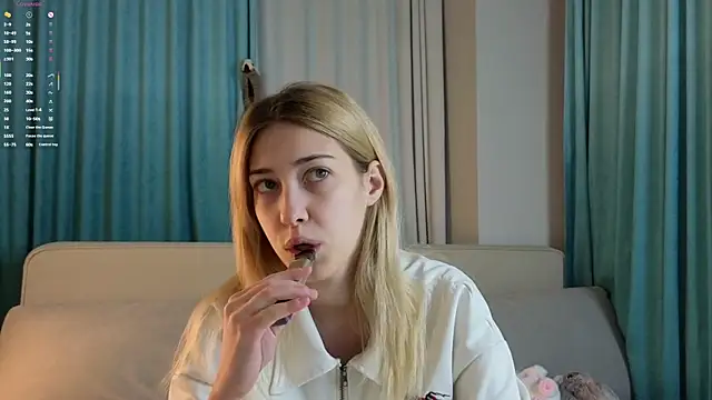 AngelicRice online show from January 2026 11:26:01 AM