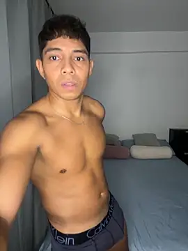 eduin069 online show from September 2025 12:07:01 PM