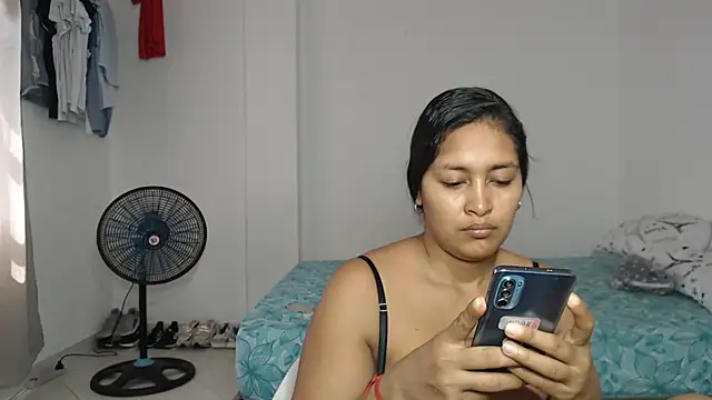 Snapshot of MichellSexxx chatting on September 2025 06:32:02 PM MichellSexxx online show from September 2025 06:32:02 PM