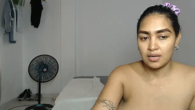 Snapshot of MichellSexxx chatting on September 2025 09:53:01 PM MichellSexxx online show from September 2025 09:53:01 PM