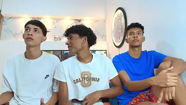 LONDON BOYS1 online show from October 2025 01:15:02 AM