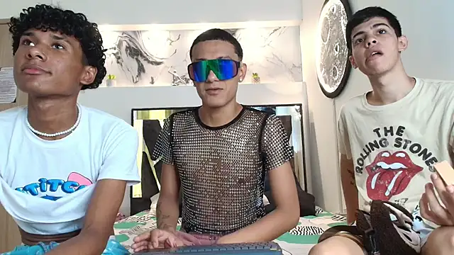 YOUNGS GUYS online show from September 2025 07:16:01 PM