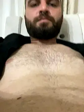 banuemre28 online show from September 2025 05:36:01 PM