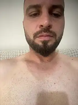 Snapshot of banuemre28 chatting on July 2026 01:40:01 PM banuemre28 online show from July 2026 01:40:01 PM