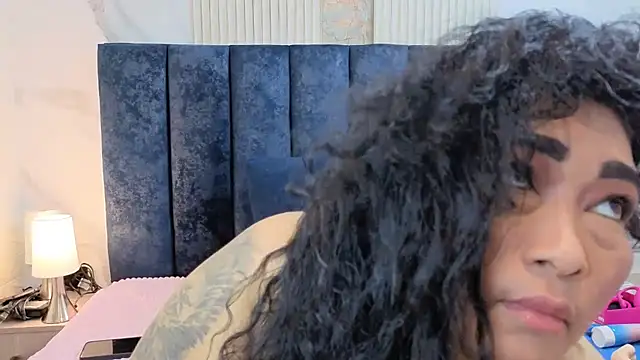 yunkeyc online show from November 2025 02:33:02 AM