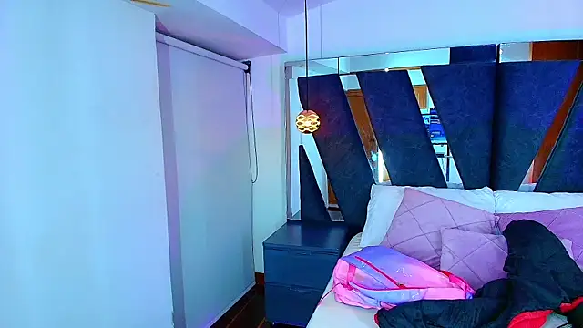 alaska  williams   online show from December 2025 11:34:02 PM