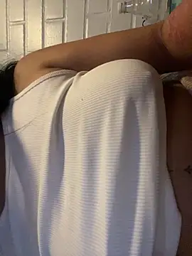 Snapshot of Franchiigtita chatting on November 2025 03:39:01 AM Franchiigtita online show from November 2025 03:39:01 AM