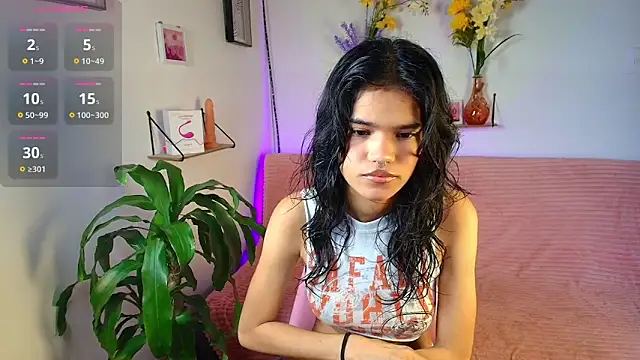 emycarver09 online show from October 2025 12:19:01 PM