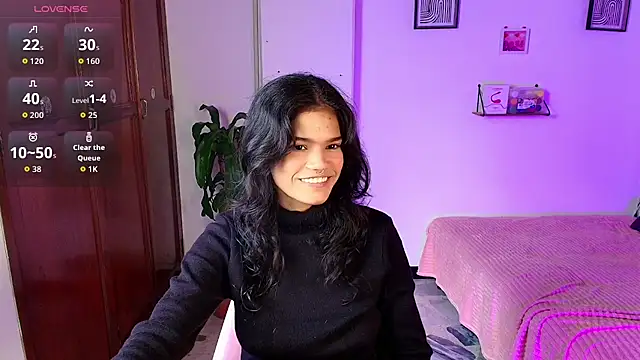 emycarver09 online show from October 2025 12:02:02 PM