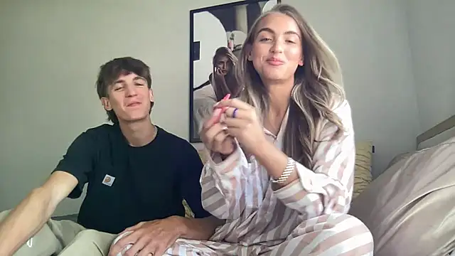 ShaniRea online show from September 2025 09:26:02 PM