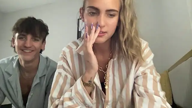 ShaniRea online show from October 2025 03:12:02 AM