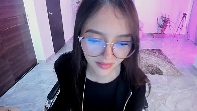 bella fox 1 online show from July 2026 01:52:02 PM