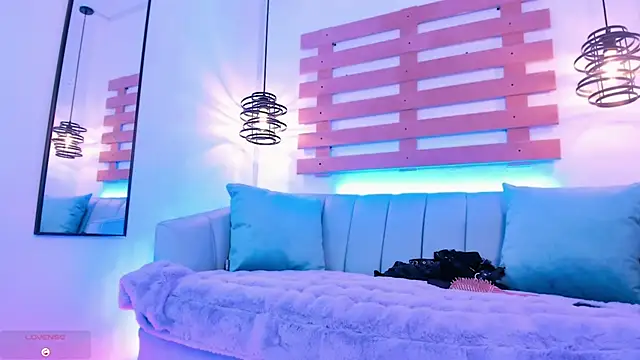 ArianaSantana online show from September 2025 01:14:02 PM