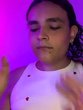 Snapshot of La-Gatatrans chatting on October 2025 12:02:02 PM La-Gatatrans online show from October 2025 12:02:02 PM