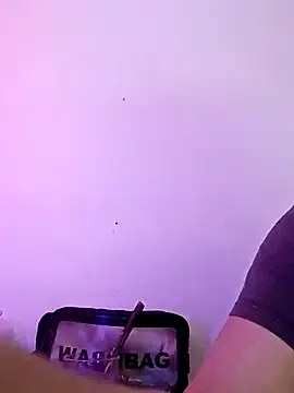 Snapshot of La-Gatatrans chatting on October 2025 04:50:01 PM La-Gatatrans online show from October 2025 04:50:01 PM