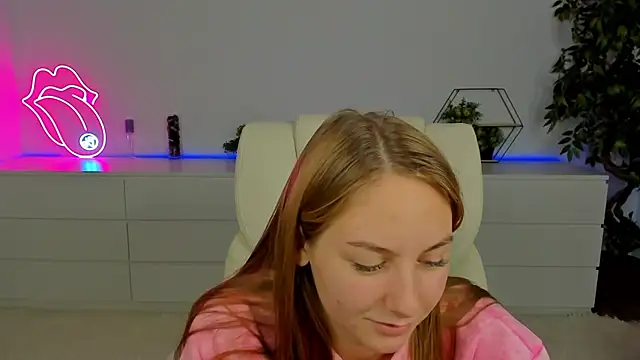 Snapshot of MilaAddams chatting on November 2025 06:34:01 AM MilaAddams online show from November 2025 06:34:01 AM