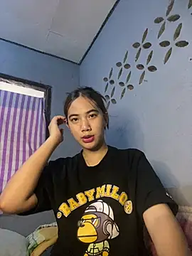 Snapshot of Shy_SexyLady chatting on April 2026 06:25:02 AM Shy SexyLady online show from April 2026 06:25:02 AM