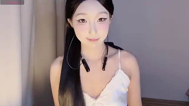 Winnie666- online show from September 2025 02:06:01 PM