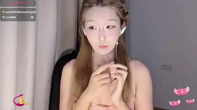 Winnie666- online show from September 2025 03:36:01 PM