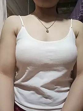 LucyyLy online show from May 2026 12:17:02 AM