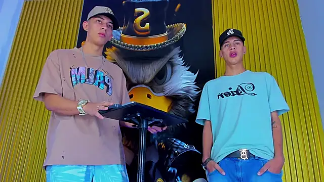 Dante Brown1  online show from November 2025 09:35:02 PM