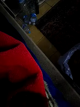 Yazaza1999 online show from December 2025 08:46:01 PM