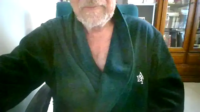 Snapshot of hpp66 chatting on April 2026 03:39:01 PM hpp66 online show from April 2026 03:39:01 PM