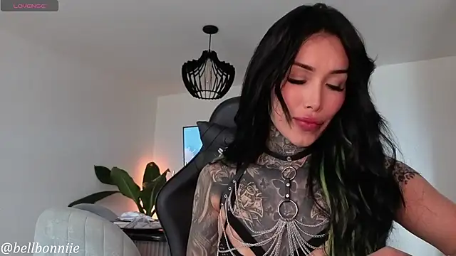 belllbonniie online show from November 2025 07:35:01 PM