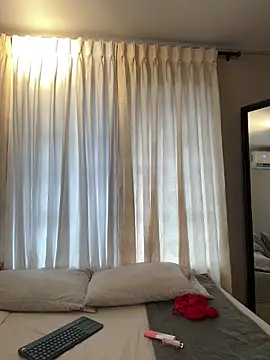 Tayler Kim online show from April 2026 06:52:01 PM