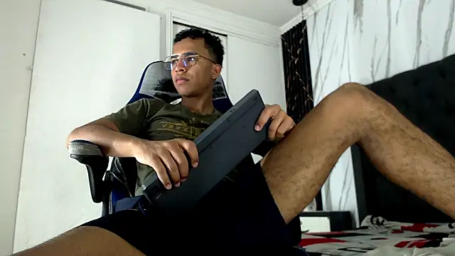 aston xvera online show from November 2025 04:11:02 AM