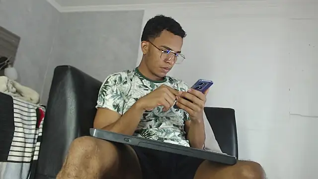 aston xvera online show from November 2025 09:39:01 PM