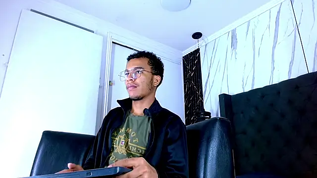 aston xvera online show from December 2025 04:07:02 AM