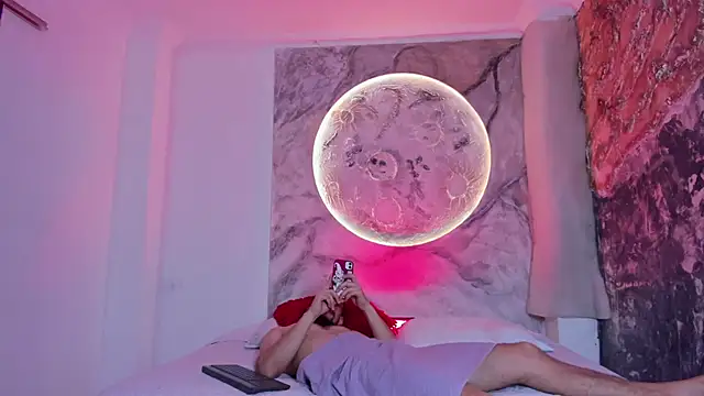 TyagoRoberts online show from October 2025 01:42:02 PM