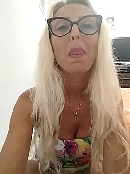 Snapshot of _sexyBLONDE46_ chatting on June 2026 06:54:02 PM sexyBLONDE46 online show from June 2026 06:54:02 PM