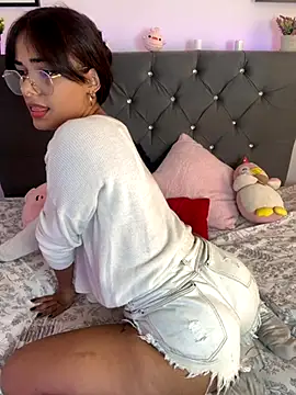 Snapshot of Im_Lyan chatting on October 2025 03:32:01 PM Im Lyan online show from October 2025 03:32:01 PM