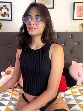 Snapshot of Im_Lyan chatting on October 2025 03:24:01 PM Im Lyan online show from October 2025 03:24:01 PM