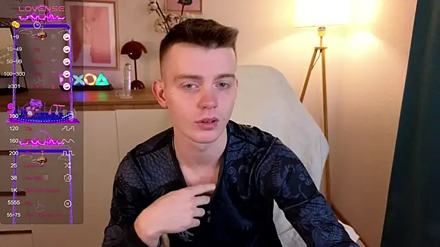 happy de1mos online show from October 2025 07:43:01 PM