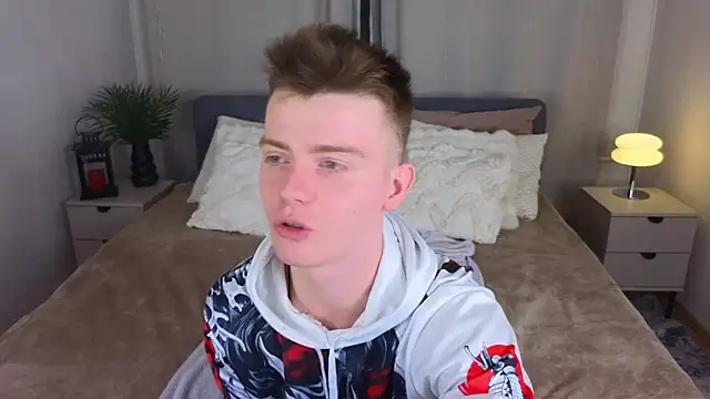 happy de1mos online show from October 2025 10:10:01 PM