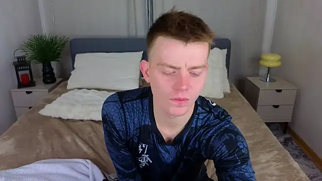 happy de1mos online show from October 2025 09:37:02 PM