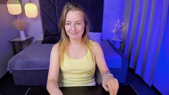 Snapshot of MeggySun chatting on September 2025 01:54:02 PM MeggySun online show from September 2025 01:54:02 PM