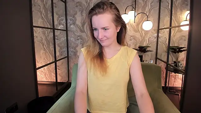 MeggySun online show from November 2025 01:33:02 PM