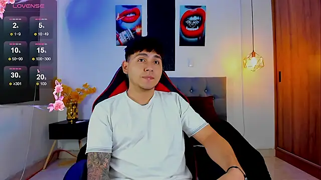 Nicolas James Sc online show from November 2025 12:45:02 PM