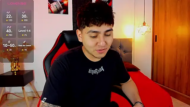 Nicolas James Sc online show from December 2025 01:37:02 PM