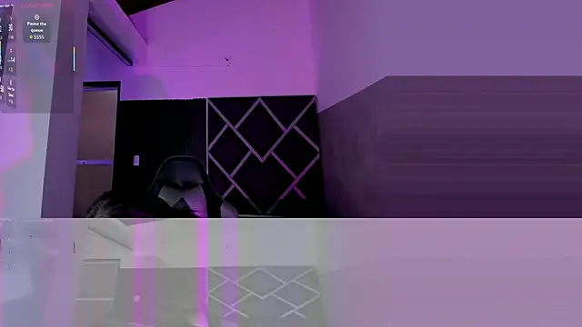 Charlotte-Star online show from December 2025 12:43:01 PM