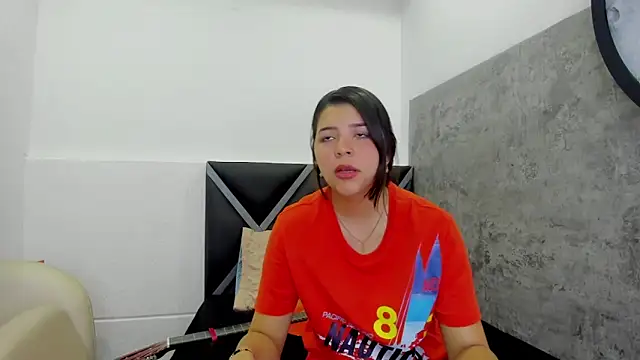 Charlotte-Star online show from December 2025 12:22:02 PM