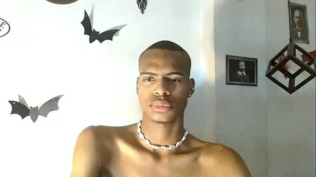 Snapshot of criss_zuri chatting on October 2025 11:42:01 AM criss zuri online show from October 2025 11:42:01 AM