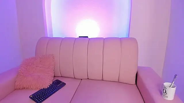 milaowens online show from March 2026 11:58:01 AM