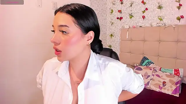 Snapshot of Scarlett_Hot7 chatting on September 2025 05:07:02 AM Scarlett Hot7 online show from September 2025 05:07:02 AM