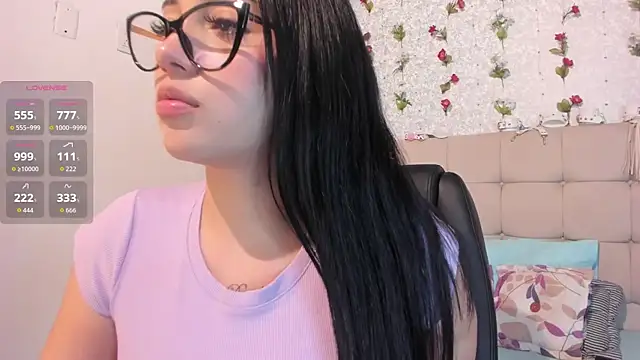 Snapshot of Scarlett_Hot7 chatting on September 2025 04:25:02 AM Scarlett Hot7 online show from September 2025 04:25:02 AM